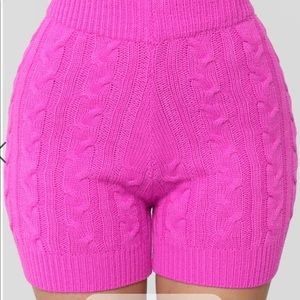 Figuerao Fuchsia high rised sweater short set